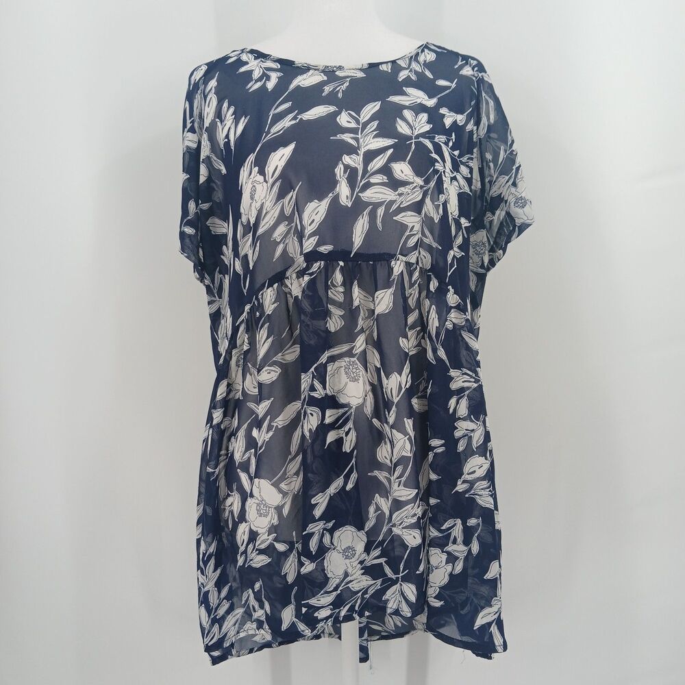 womans plus size 1X suzanne betro navy and white sheer floral swim cover up